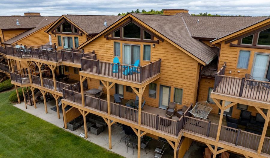 2013-5 S Czech Ct 1105, Arkdale, WI 54613 - 4 Beds, 3 Bath