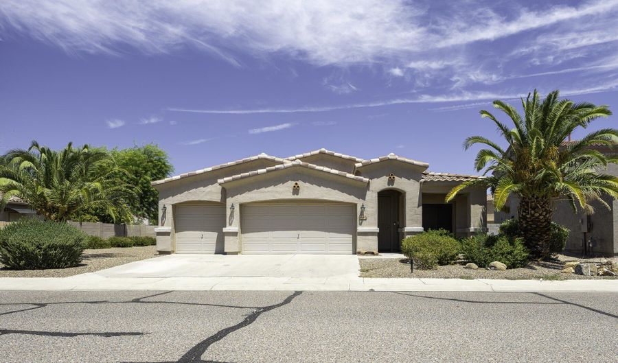 1442 E SADDLEBROOK Ct, Casa Grande, AZ 85122 - 4 Beds, 2 Bath