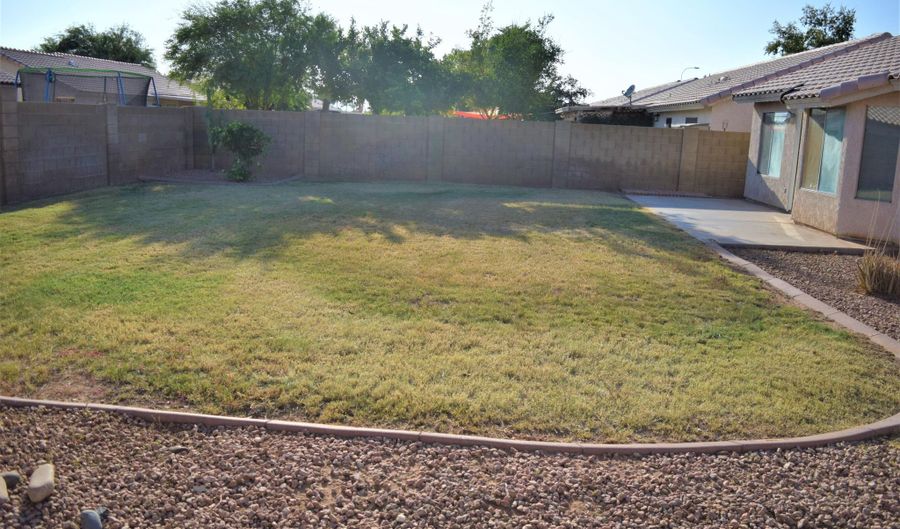 13323 E Butler St, Chandler, AZ 85225 - 3 Beds, 2 Bath