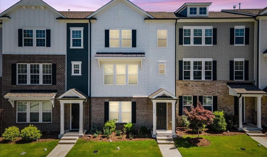 939 Haybeck Ln, Apex, NC 27523 - 3 Beds, 4 Bath