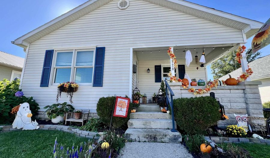 1520 1st St, Bedford, IN 47421 - 3 Beds, 2 Bath