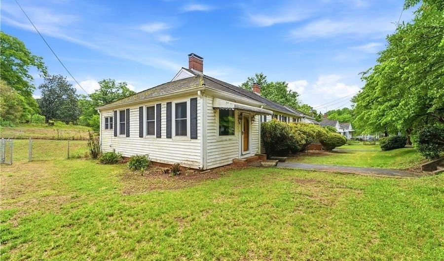 5121 Newark Ave, Austell, GA 30111 - 3 Beds, 2 Bath