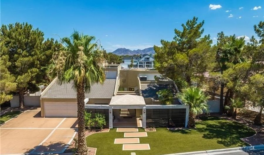 3003 La Mesa Dr, Henderson, NV 89014 - 5 Beds, 3 Bath