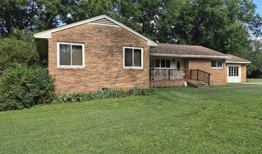 4260 BROADWAY Rd, Bartlett, TN 38002 - 3 Beds, 2 Bath