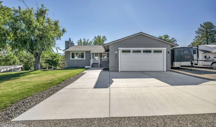 981 Mitch Dr, Gardnerville, NV 89460 - 5 Beds, 4 Bath