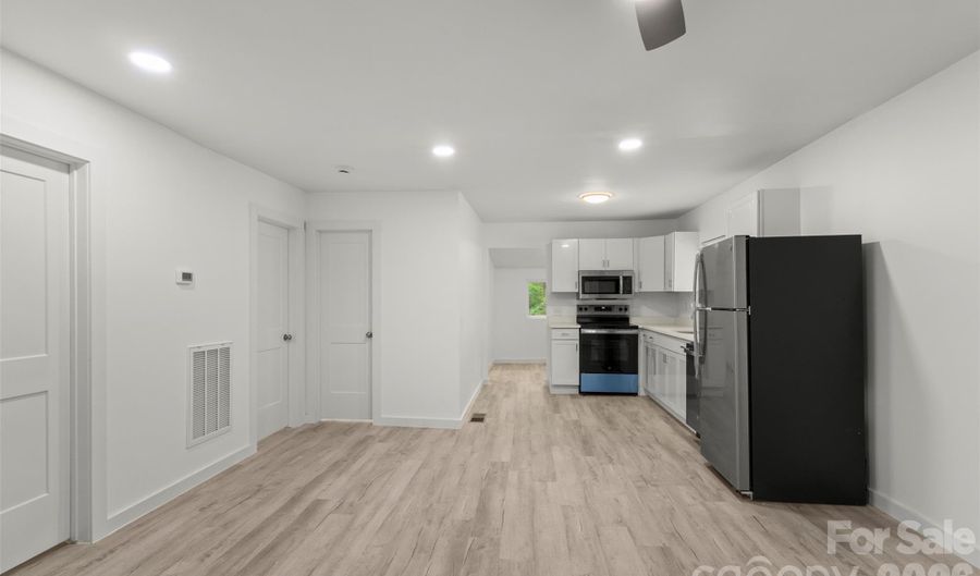 1224 Beale St, Albemarle, NC 28001 - 2 Beds, 1 Bath