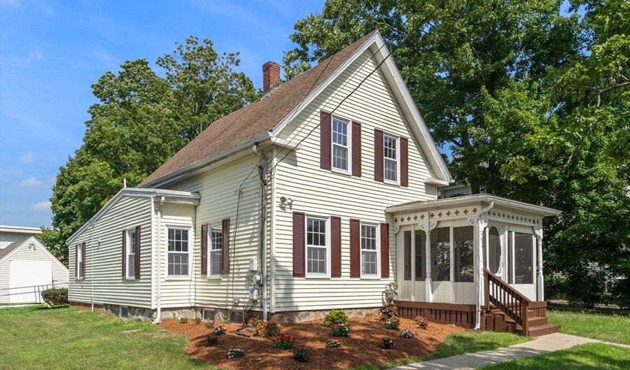 27 Page St, Avon, MA 02322 - 3 Beds, 2 Bath