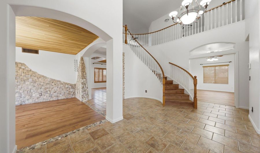 4563 E DESERT SANDS Dr, Chandler, AZ 85249 - 4 Beds, 3 Bath