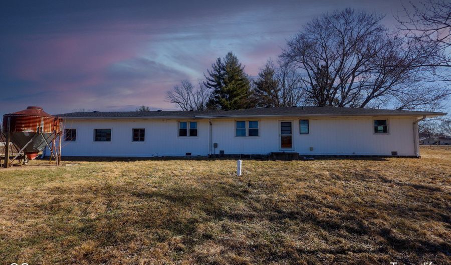 7300 N Banta Rd, Bargersville, IN 46106 - 3 Beds, 2 Bath