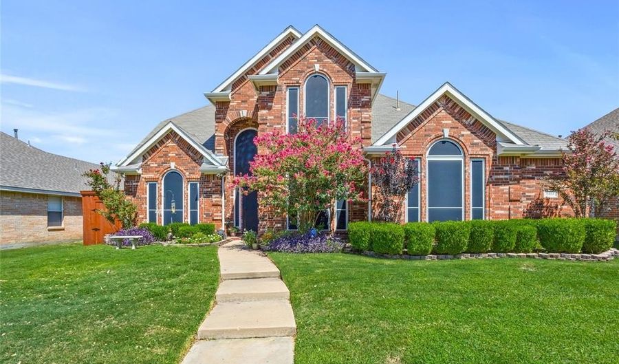 6404 Skyline Dr, The Colony, TX 75056 - 4 Beds, 3 Bath