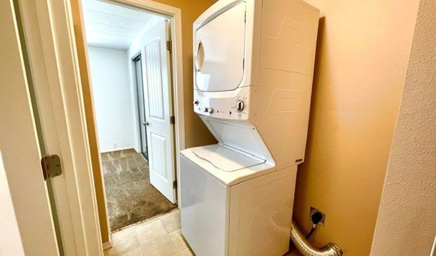 803 Roadrunner Dr, Bullhead City, AZ 86442 - 2 Beds, 1 Bath
