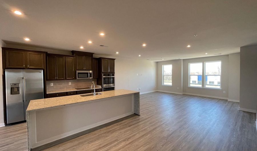 20322 NEWFOUNDLAND Sq, Ashburn, VA 20147 - 3 Beds, 3 Bath