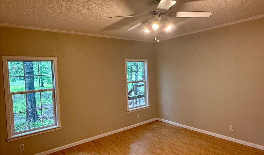 101 E Pointe Dr, Benton, LA 71006 - 4 Beds, 2 Bath