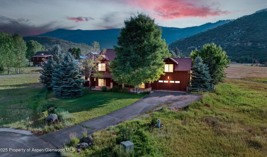 148 Laird Ln, Glenwood Springs, CO 81601 - 6 Beds, 4 Bath