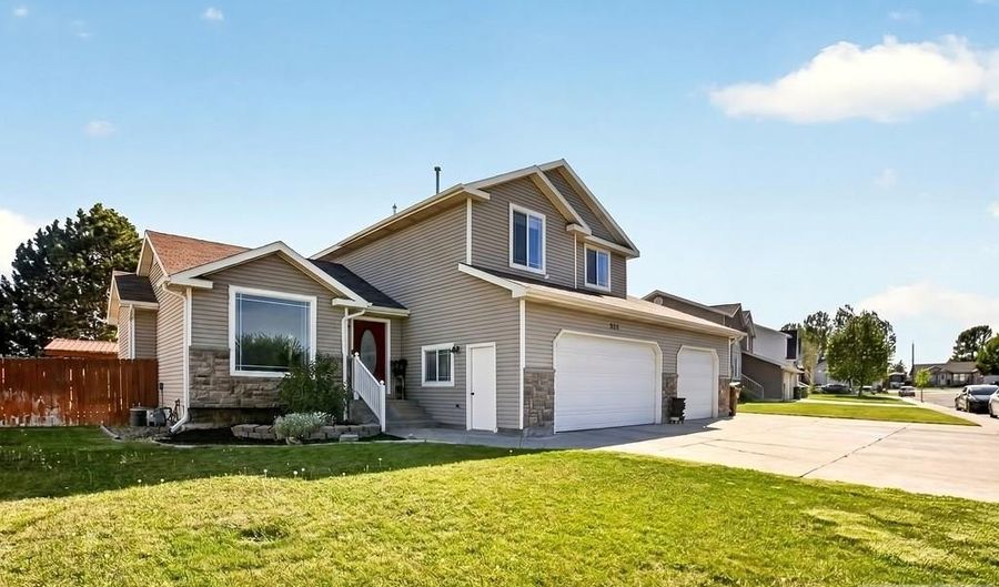 293 Jacob St, Chubbuck, ID 83202 - 5 Beds, 4 Bath
