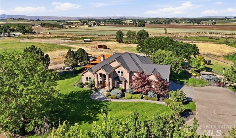 20337 Maggard Ln, Caldwell, ID 83607 - 4 Beds, 4 Bath