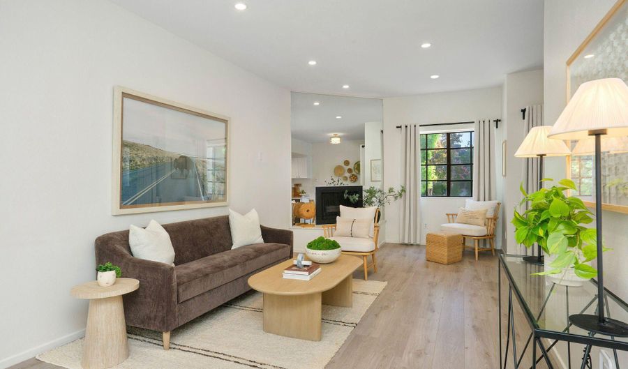 17914 Magnolia Blvd 135, Encino, CA 91316 - 2 Beds, 2 Bath