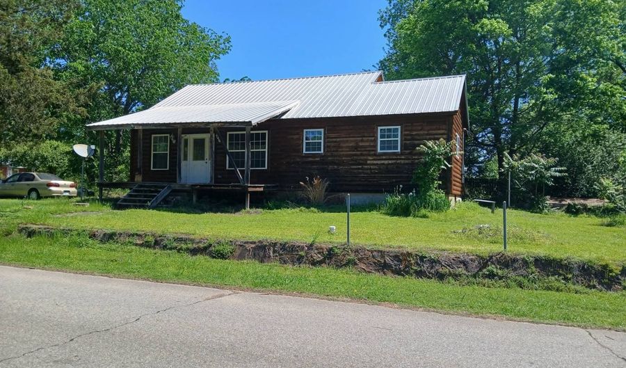 410 NW C St, Antlers, OK 74523 - 2 Beds, 2 Bath