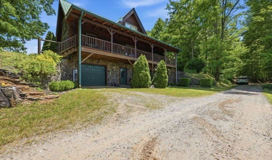 1440 Valley View Heights Ln, Andrews, NC 28901 - 3 Beds, 4 Bath
