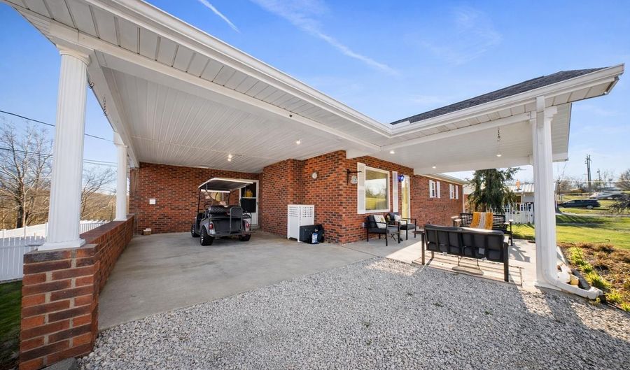 7404 Nekirk Rd, Ashland, KY 41102 - 3 Beds, 2 Bath