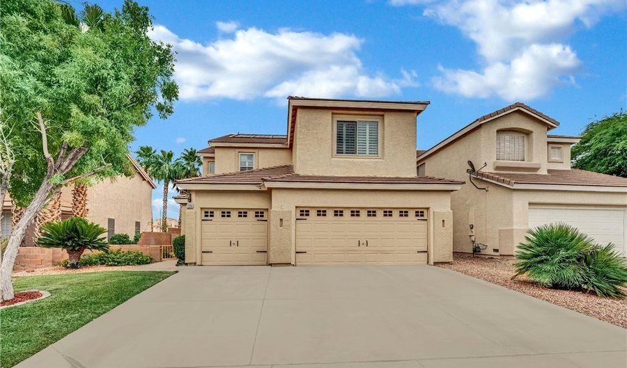 1724 Millstream Way, Henderson, NV 89074 - 5 Beds, 3 Bath