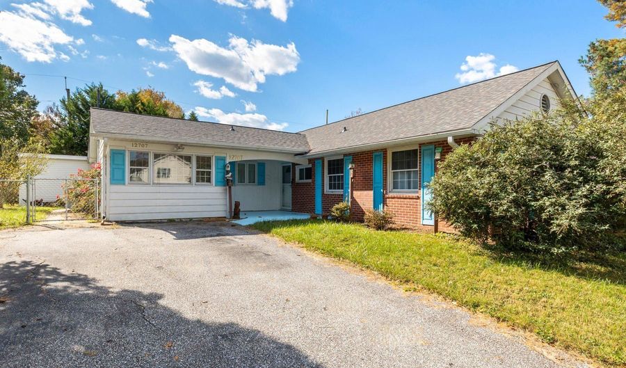 12707 BEAVERDALE Ln, Bowie, MD 20715 - 3 Beds, 2 Bath