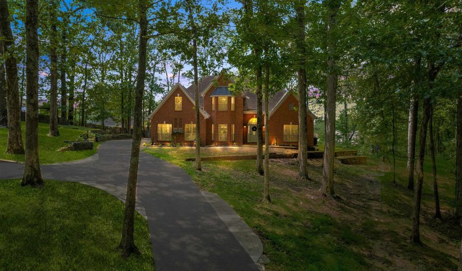 4821 OAK Crst, Bartlett, TN 38002 - 5 Beds, 5 Bath