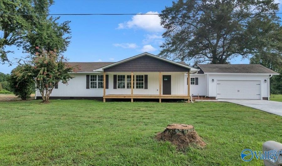 1868 Brashiers Chapel Rd, Arab, AL 35016 - 3 Beds, 2 Bath