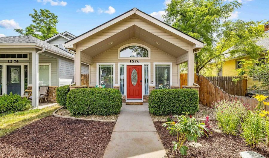 1576 S Grant Ave, Boise, ID 83706 - 3 Beds, 3 Bath