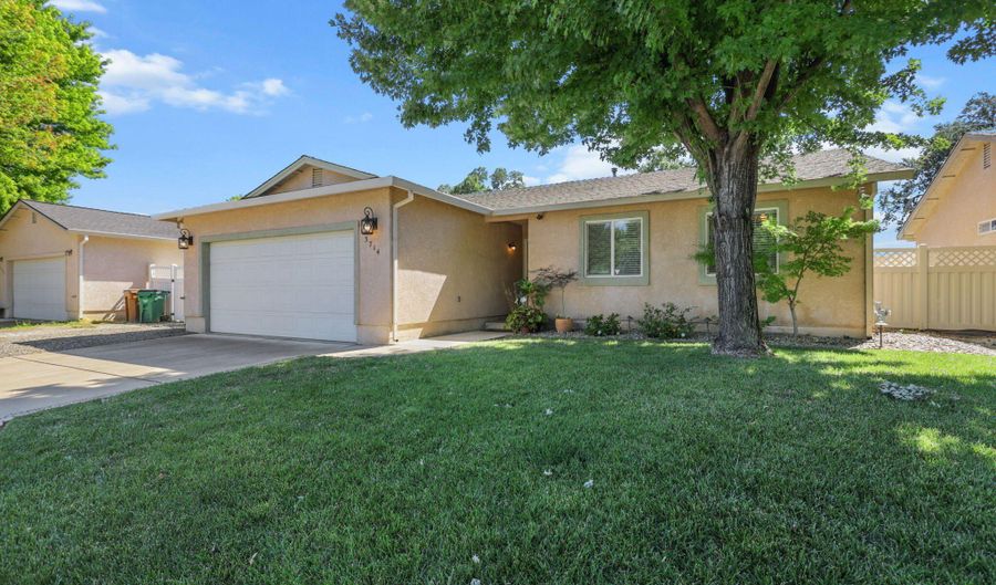 3714 Vinewood Dr, Anderson, CA 96007 - 3 Beds, 2 Bath