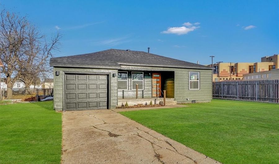 1125 Maple St, Altus, OK 73521 - 2 Beds, 1 Bath