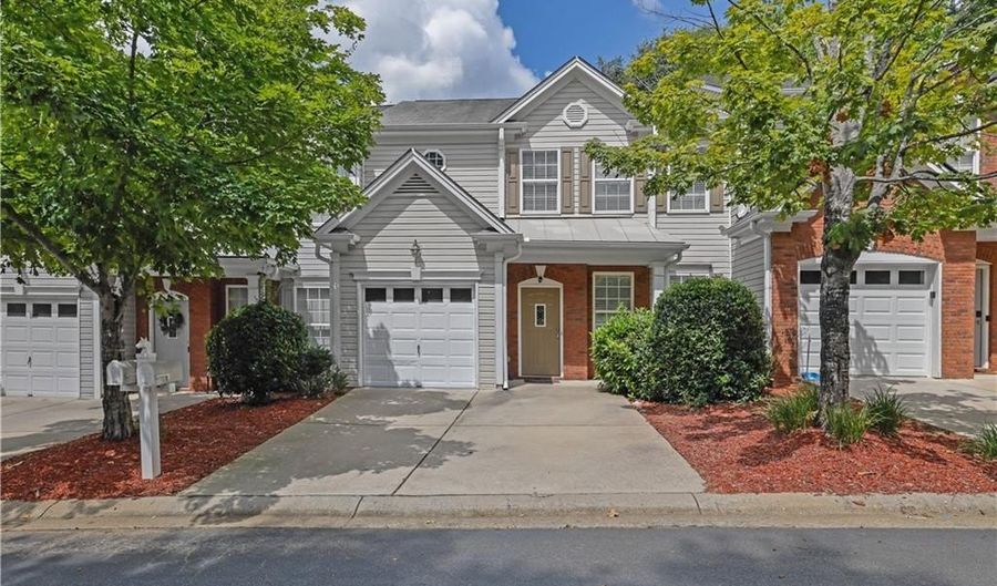 13491 Spring View Dr, Alpharetta, GA 30004 - 4 Beds, 3 Bath