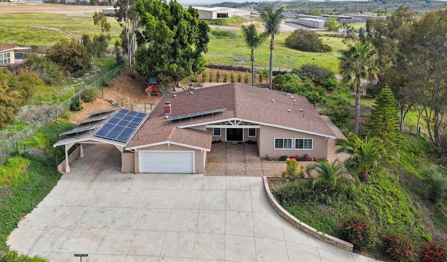 1852 Foxfire Rd, Fallbrook, CA 92028 - 4 Beds, 2 Bath