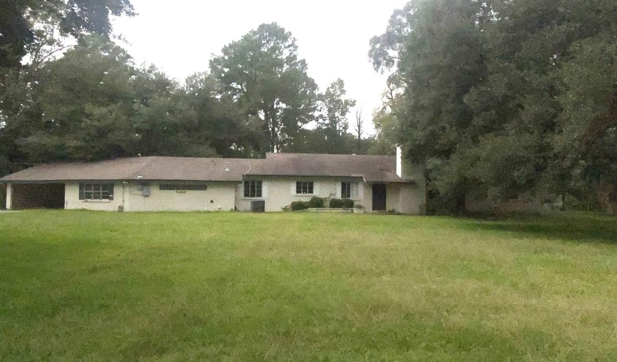 15085 Plank Rd, Baker, LA 70714 - 7 Beds, 4 Bath