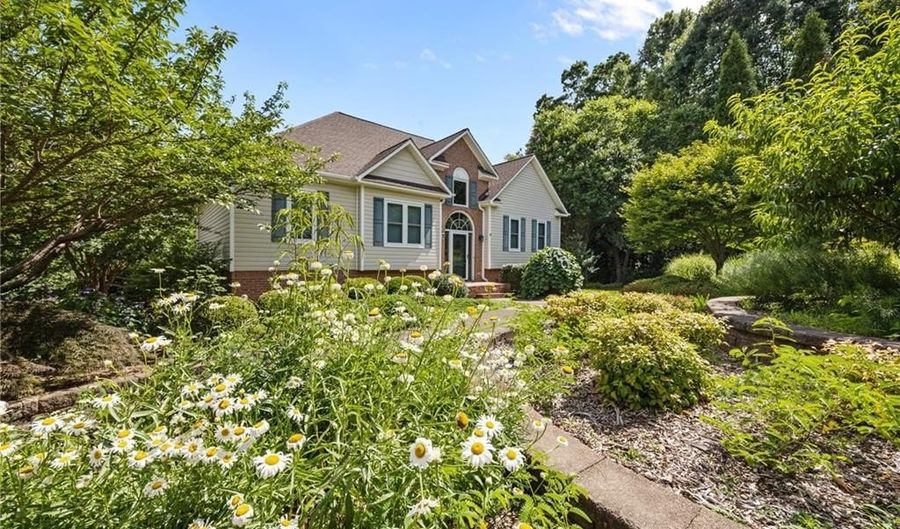 145 Savannah Ct, Advance, NC 27006 - 3 Beds, 3 Bath