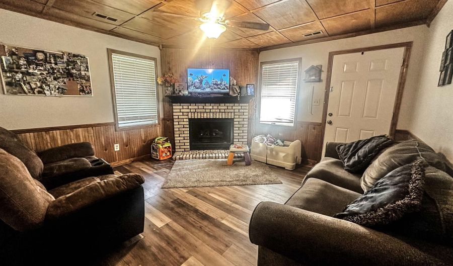 2318 AL HIGHWAY 9, Anniston, AL 36207 - 2 Beds, 3 Bath