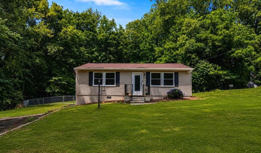 8595 FAIRGROUND Rd, Bel Alton, MD 20611 - 3 Beds, 1 Bath