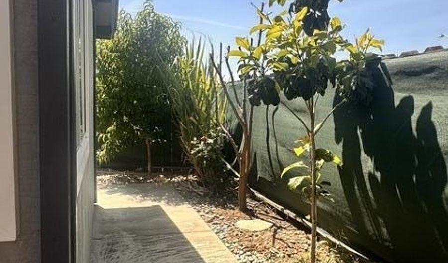 262 William Reed Dr, Antioch, CA 94509 - 4 Beds, 2 Bath