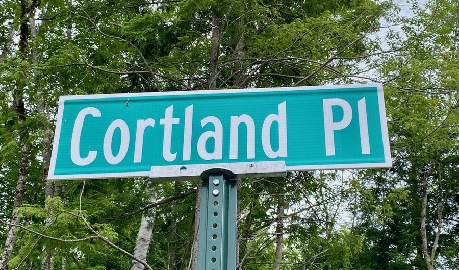 5 Cortland Pl, Standish, ME 04084 - 3 Beds, 3 Bath