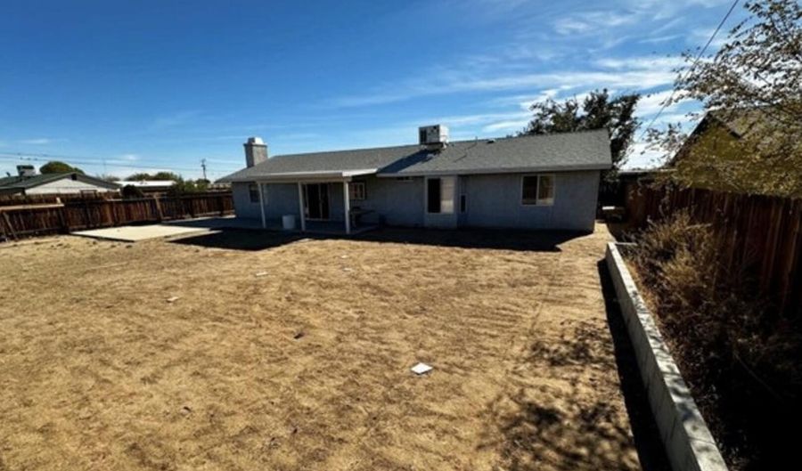 8913 Eucalyptus Ave, California City, CA 93505 - 3 Beds, 2 Bath