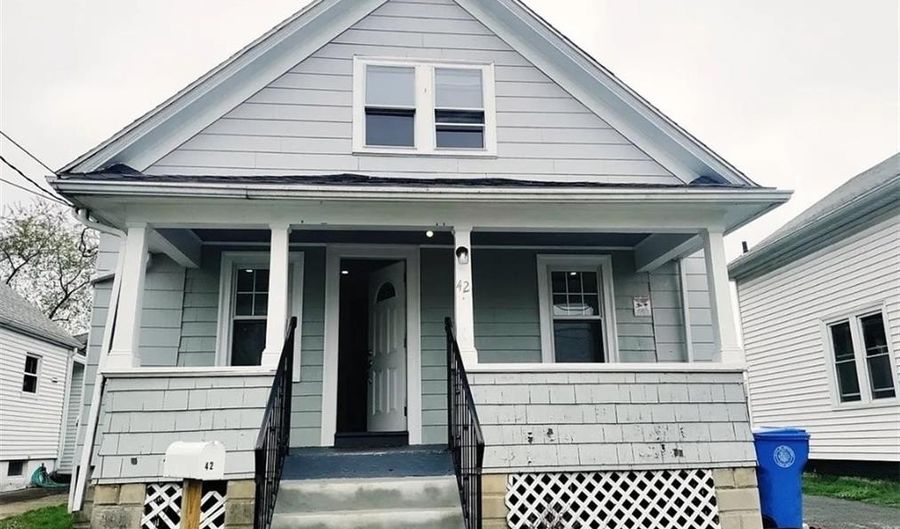 42 Victory St, Cranston, RI 02910 - 3 Beds, 2 Bath