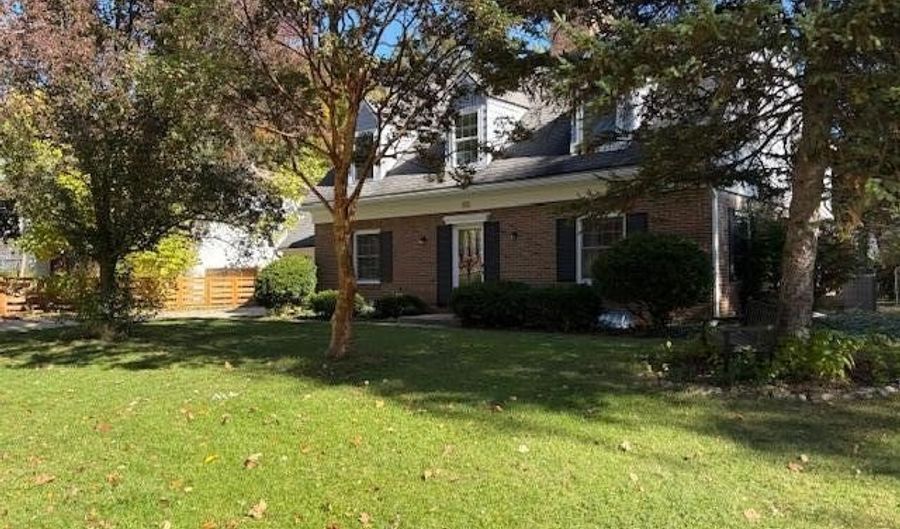 815 Hewett Dr, Ann Arbor, MI 48103 - 4 Beds, 3 Bath