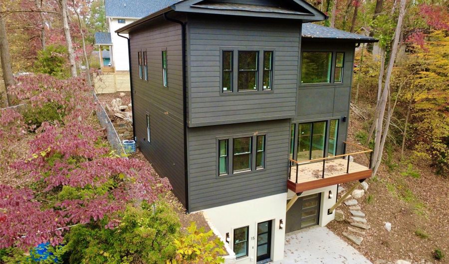 15 Perdue Pl, Asheville, NC 28806 - 4 Beds, 3 Bath