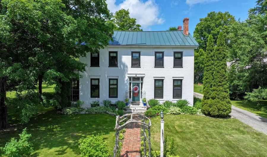 5 Pearl St, Brandon, VT 05733 - 5 Beds, 3 Bath