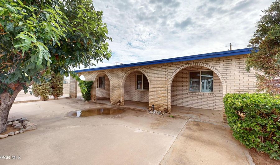 436 GORMAN St, Anthony, NM 88021 - 3 Beds, 2 Bath