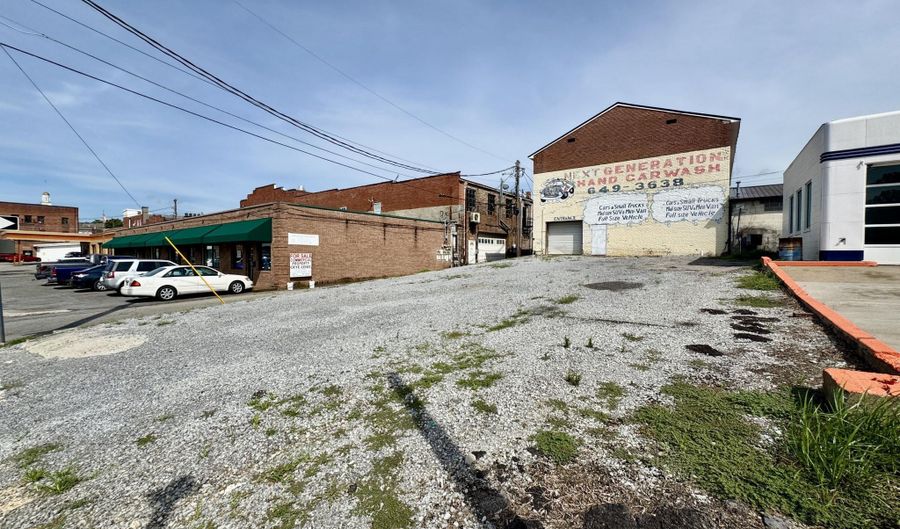 220 E Madison Ave, Athens, TN 37303 - 0 Beds, 0 Bath