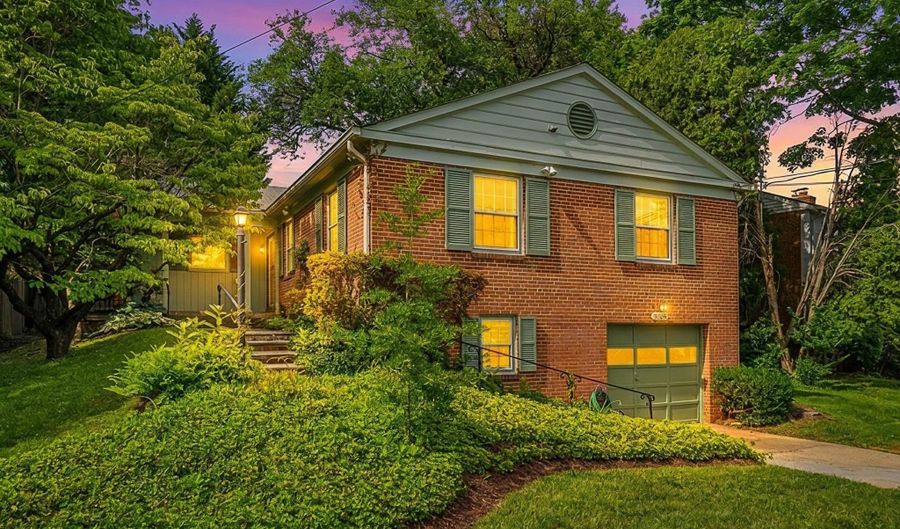 5605 ALTA VISTA Rd, Bethesda, MD 20817 - 3 Beds, 3 Bath