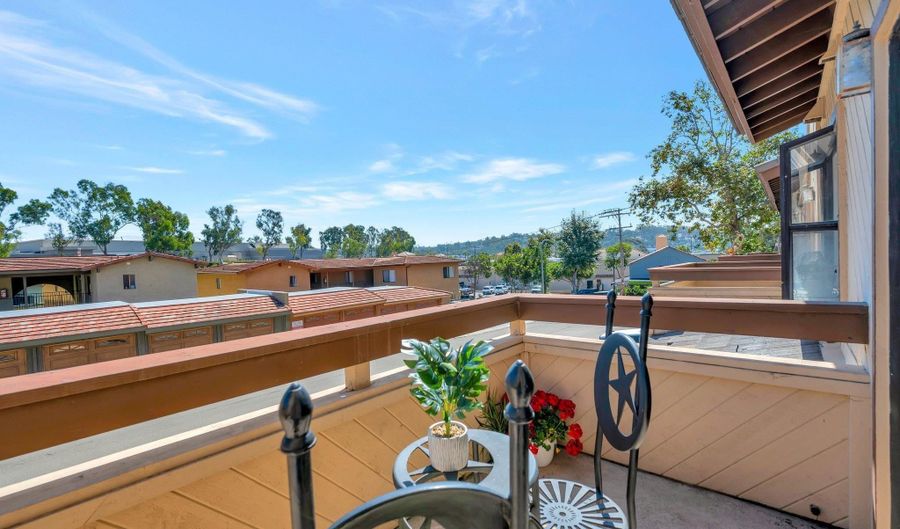 2253 Via Blanca, Oceanside, CA 92054 - 2 Beds, 3 Bath