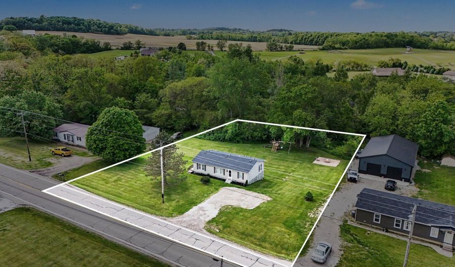 9274 Cincinnati-Zanesville Rd SW, Amanda, OH 43102 - 3 Beds, 2 Bath