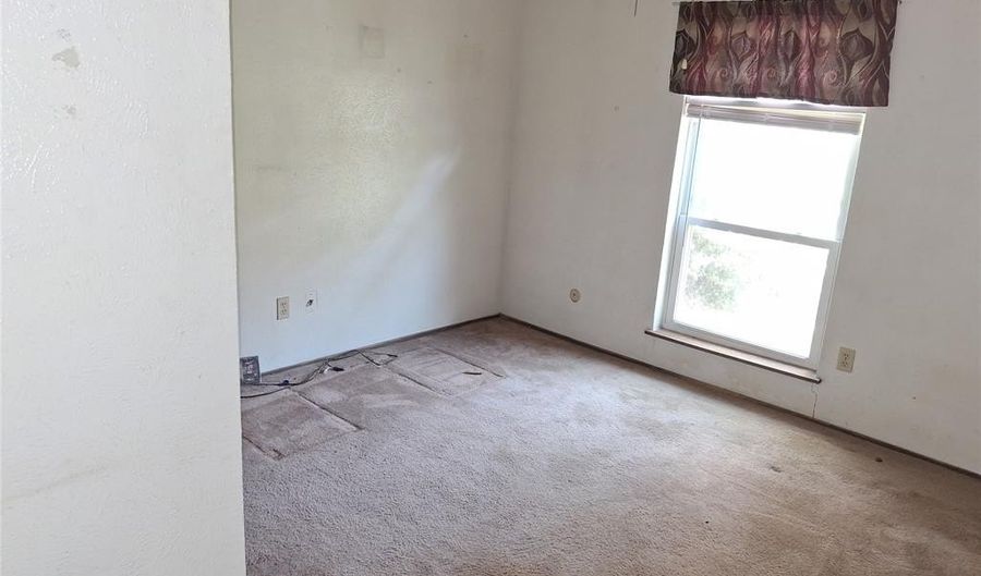 5325 Strickland Ave, The Colony, TX 75056 - 3 Beds, 2 Bath